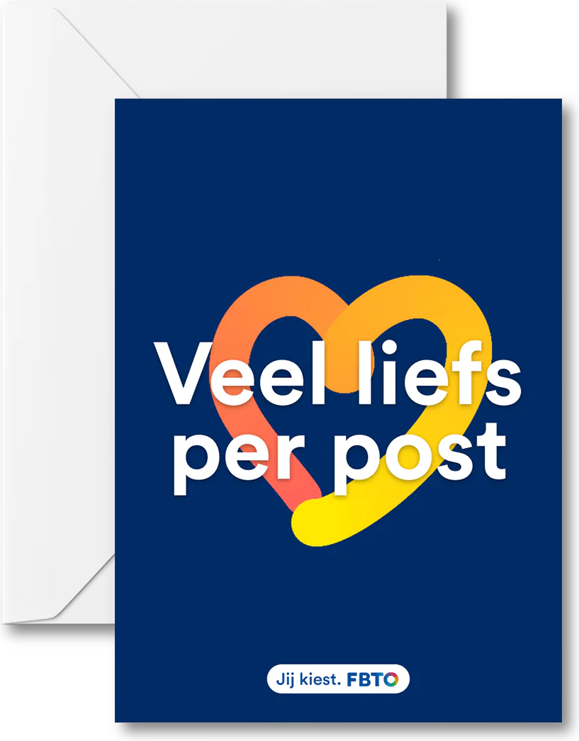 Wenskaart met de tekst ‘Veel liefs per post’ en een oranjegeel hart, voor een witte envelop